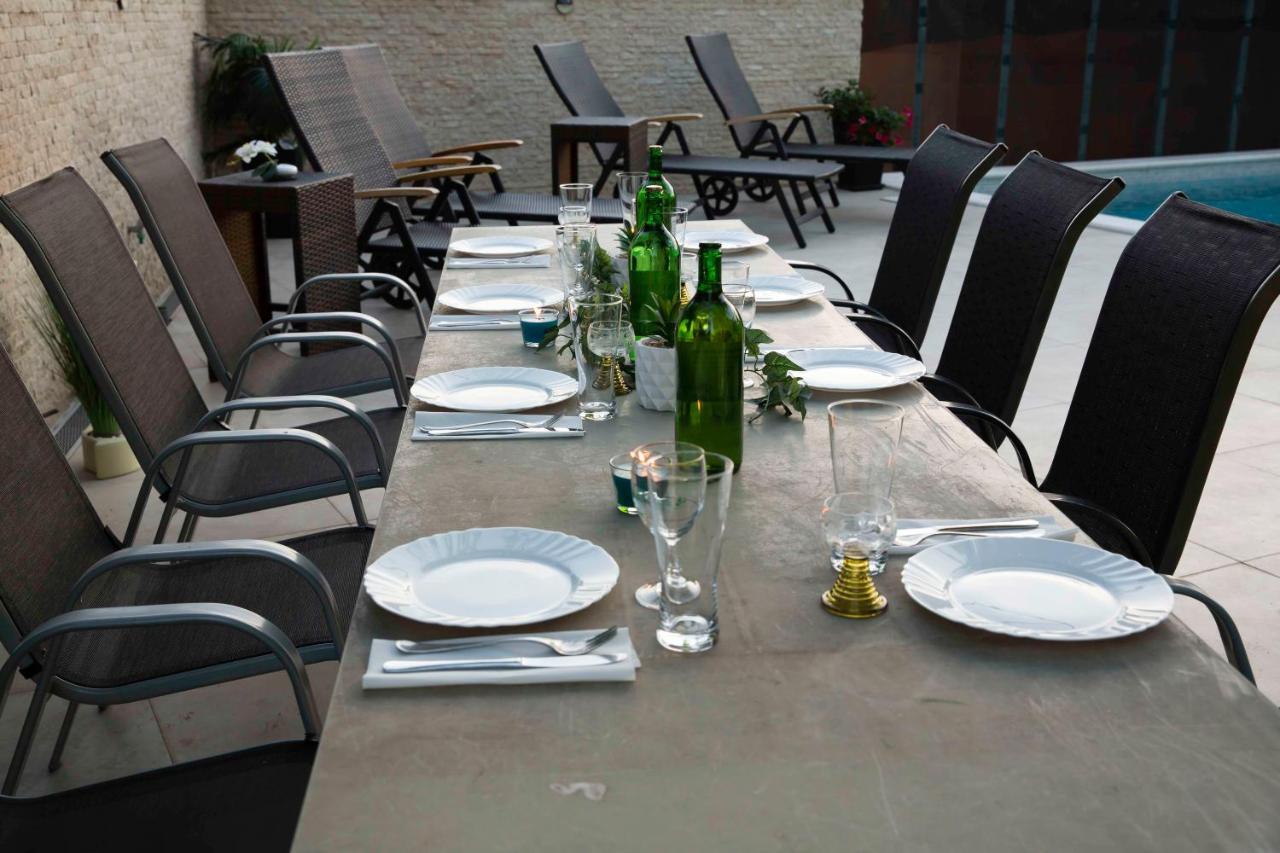 Apartment Mery Pula Exterior photo