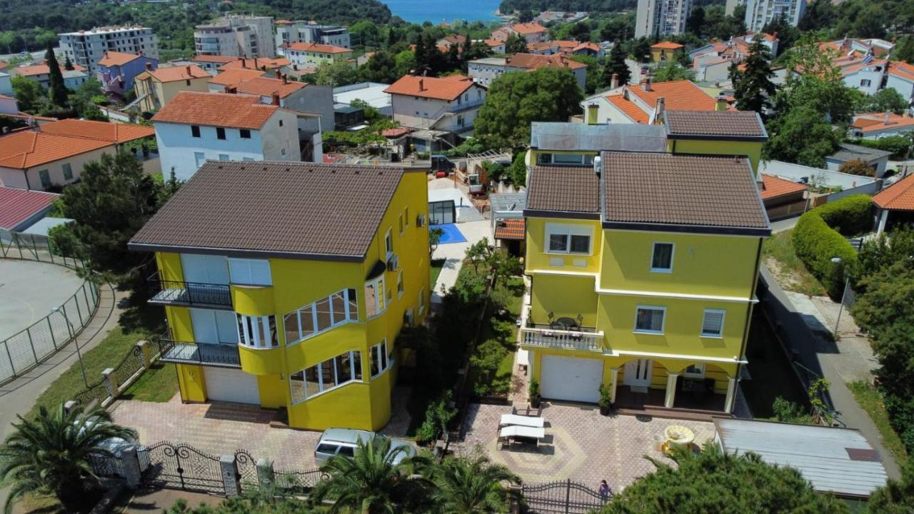Apartment Mery Pula Exterior photo